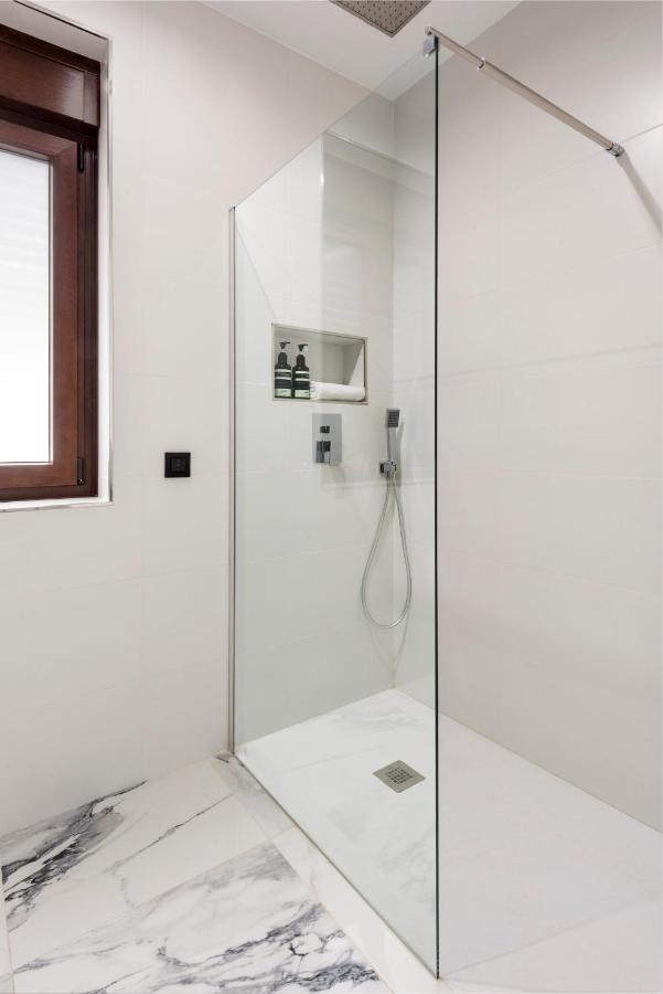 Quivir Apartamentos Deluxe Casa Del Arco Andujar Luaran gambar