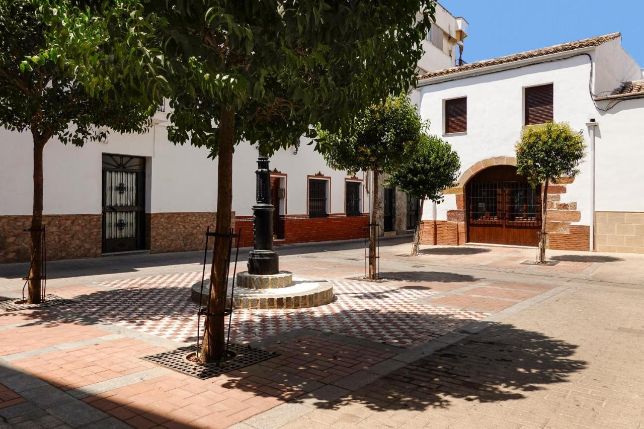 Quivir Apartamentos Deluxe Casa Del Arco Andujar Luaran gambar